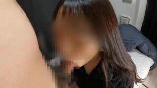 Japanese big-breasted beauties with big asses have sex without a bra/amateur/Japanese blowjob